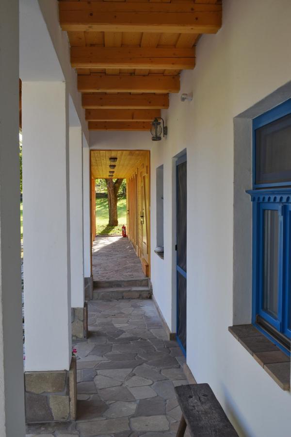 Csenduelo Vendeghaz Apartment Noszvaj Exterior photo
