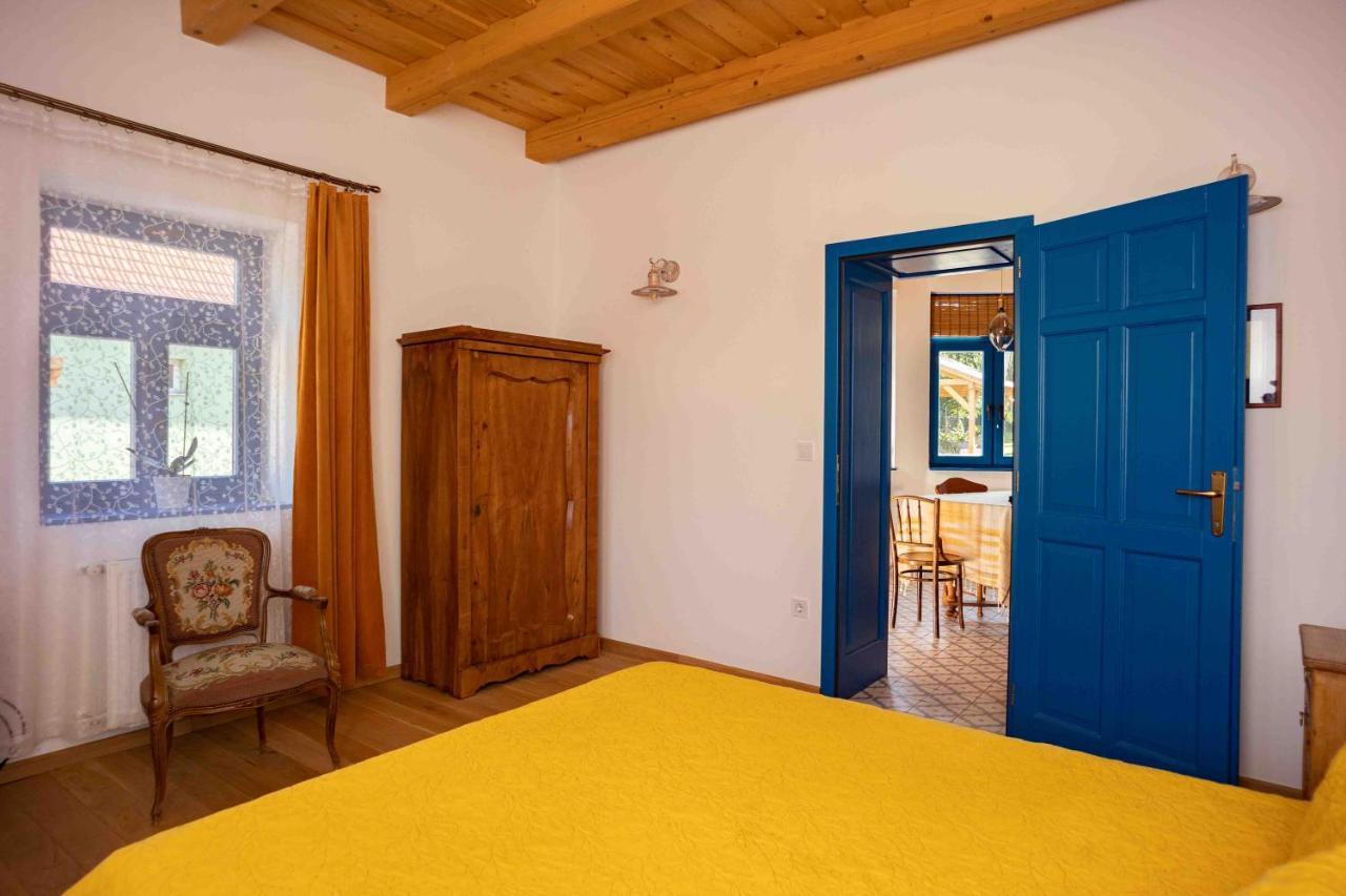 Csenduelo Vendeghaz Apartment Noszvaj Exterior photo
